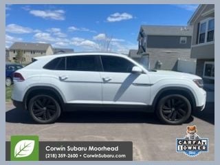 2022 Volkswagen Atlas Cross Sport 2.0T SE w/Tech 4MOTION's photo