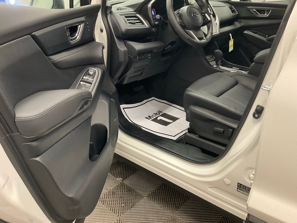 2026 Subaru Ascent Limited photo 4