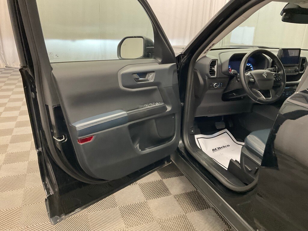 2021 Ford Bronco Sport Outer Banks photo 4