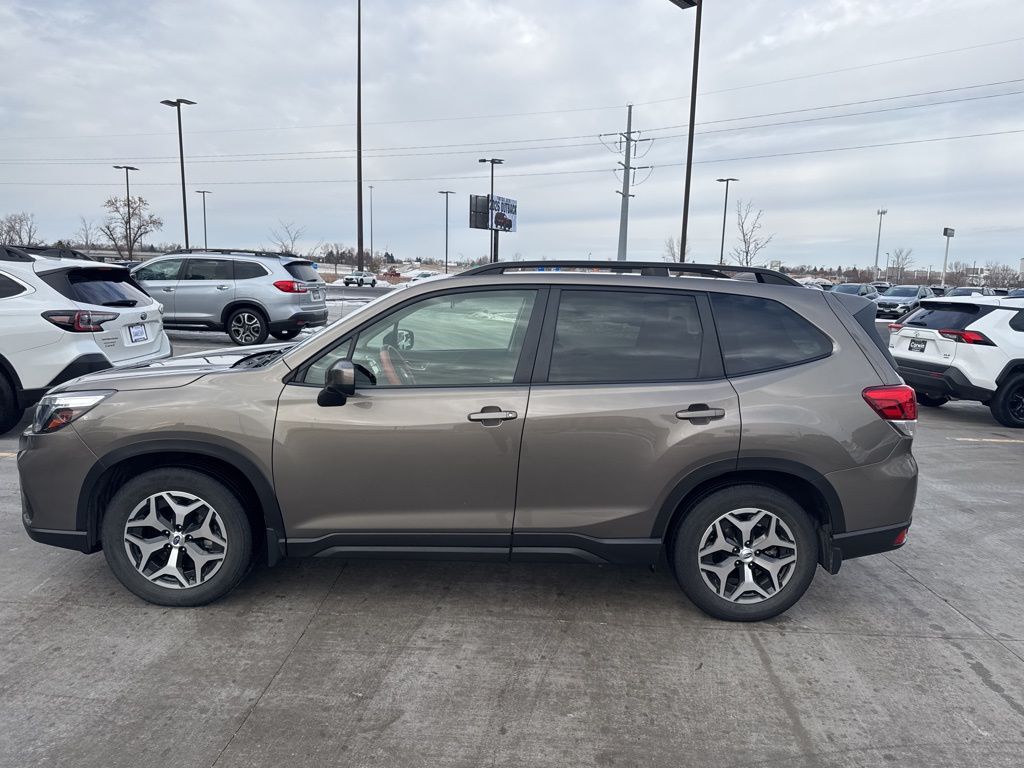 Used 2019 Subaru Forester Premium with VIN JF2SKAEC5KH410391 for sale in Moorhead, Minnesota