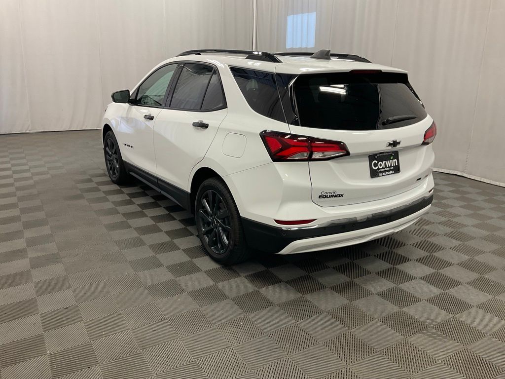 Used 2022 Chevrolet Equinox RS with VIN 2GNAXWEV0N6120992 for sale in Moorhead, Minnesota