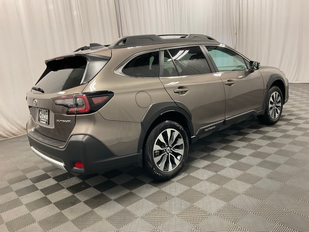 2024 Subaru Outback Limited photo 2