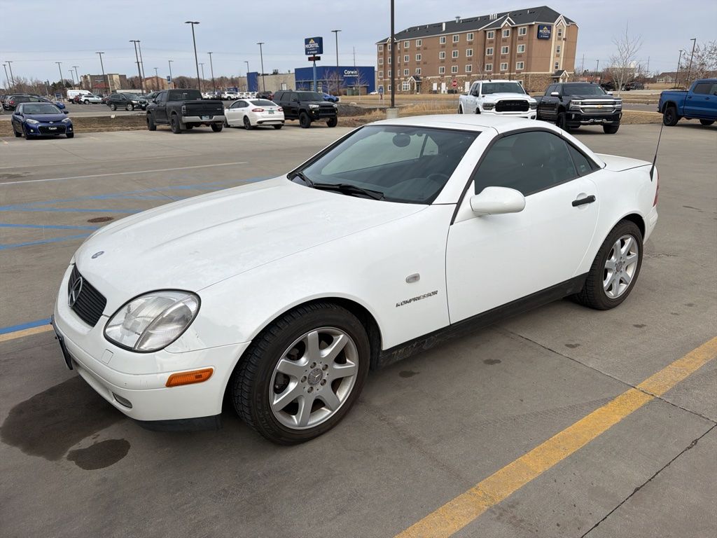 Used 2000 Mercedes-Benz SLK SLK230 Kompressor with VIN WDBKK47F1YF159489 for sale in Moorhead, Minnesota