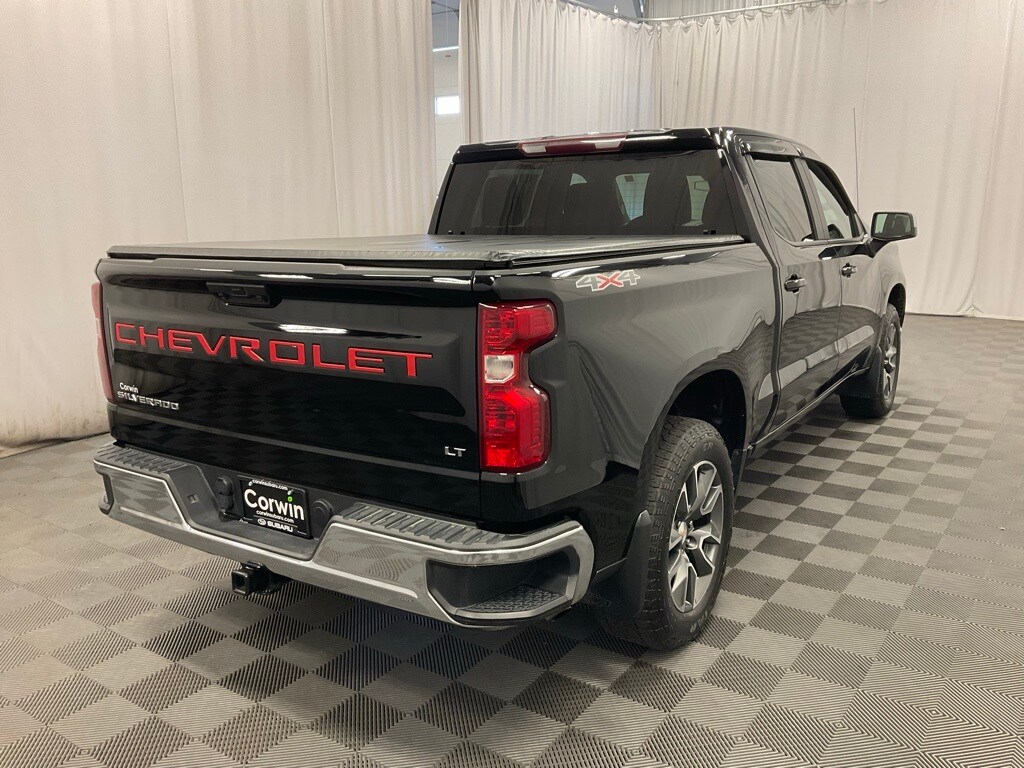 2023 Chevrolet Silverado 1500 LT photo 3