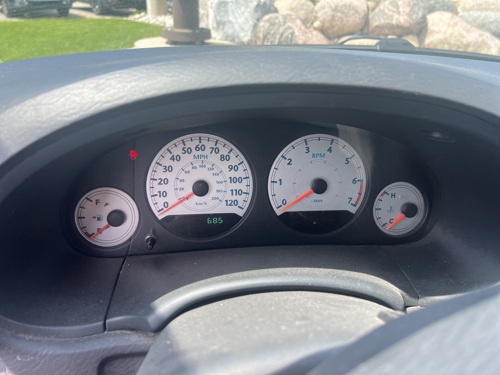 Used 2006 Chrysler Town & Country Touring with VIN 2A4GP54L16R622000 for sale in Moorhead, Minnesota