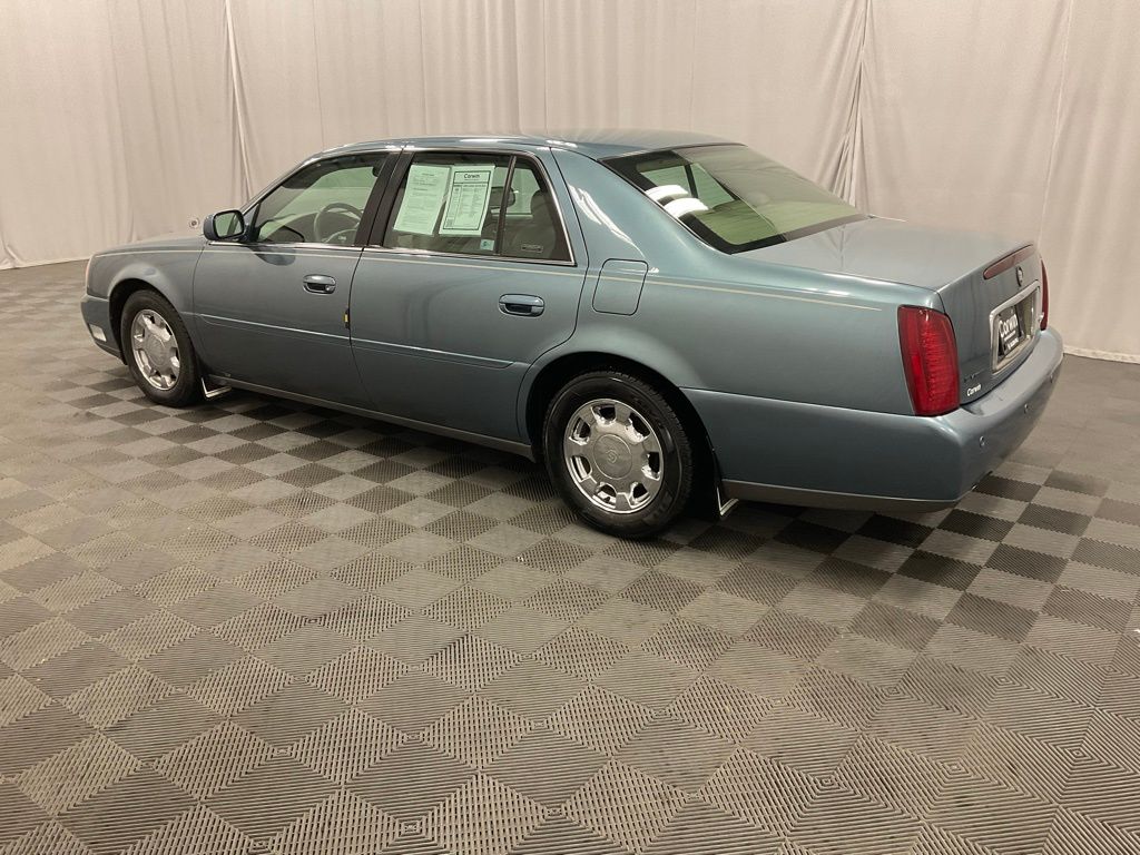2000 Cadillac DeVille Base photo 4