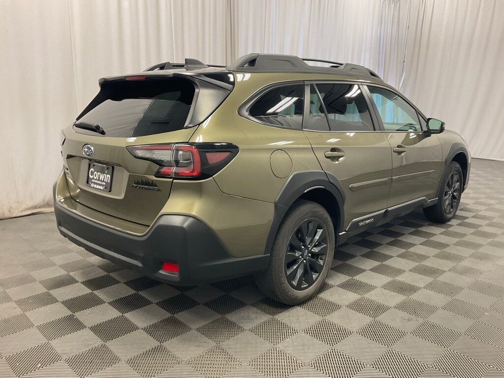 2023 Subaru Outback Onyx Edition photo 4
