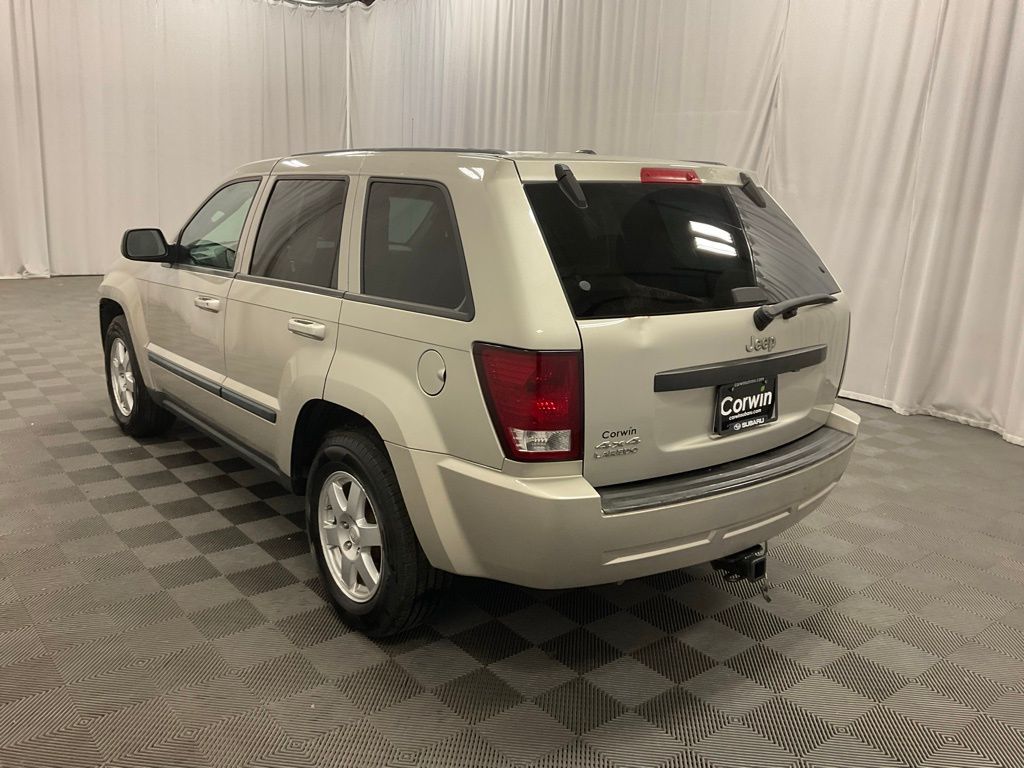 Used 2008 Jeep Grand Cherokee Laredo with VIN 1J8GR48K68C195882 for sale in Moorhead, Minnesota