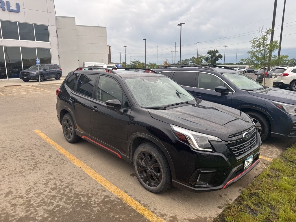 2024 Subaru Forester Sport photo 3