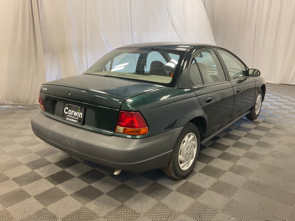 Used 1998 Saturn S-Series Base with VIN 1G8ZF5284WZ295091 for sale in Moorhead, Minnesota