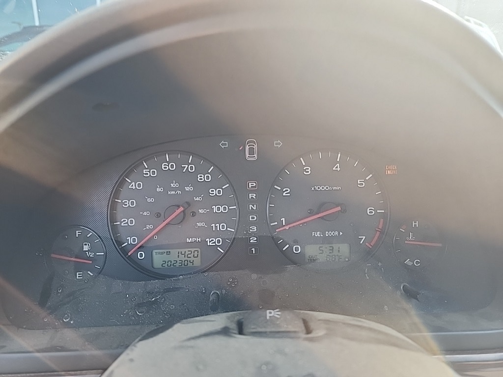 Used 2002 Subaru Outback Base with VIN 4S3BH675227638069 for sale in Moorhead, Minnesota