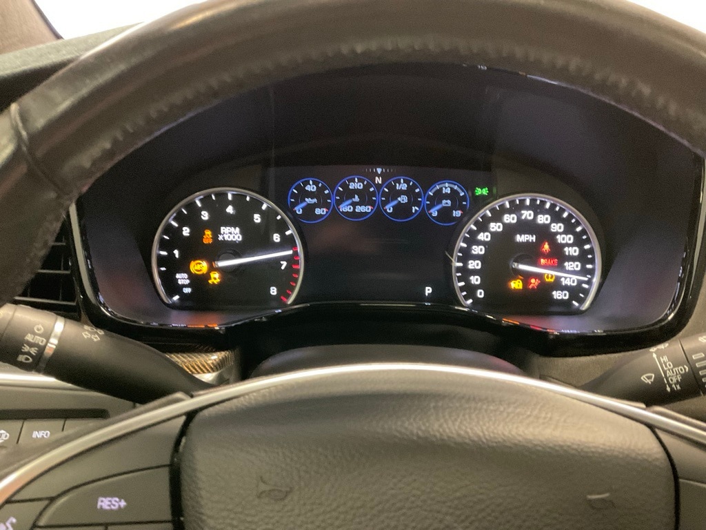 Used 2017 Cadillac XT5 Platinum with VIN 1GYKNFRS4HZ100671 for sale in Moorhead, Minnesota