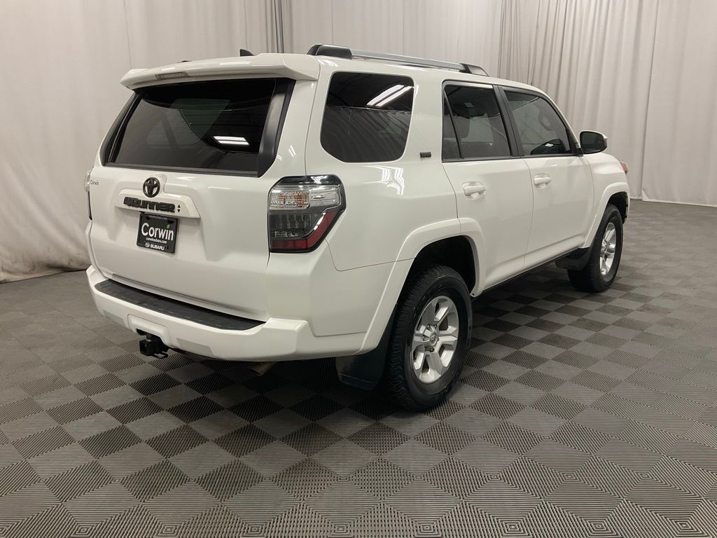 2023 Toyota 4Runner SR5 photo 4