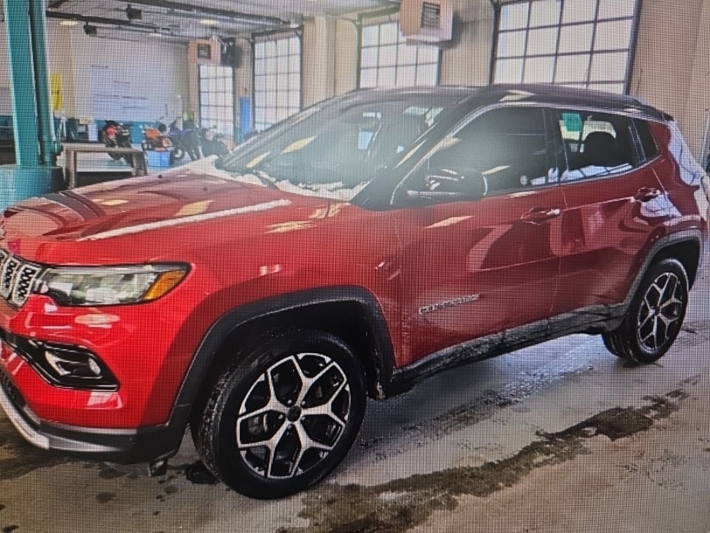 Used 2025 Jeep Compass Limited with VIN 3C4NJDCNXST552872 for sale in Moorhead, Minnesota