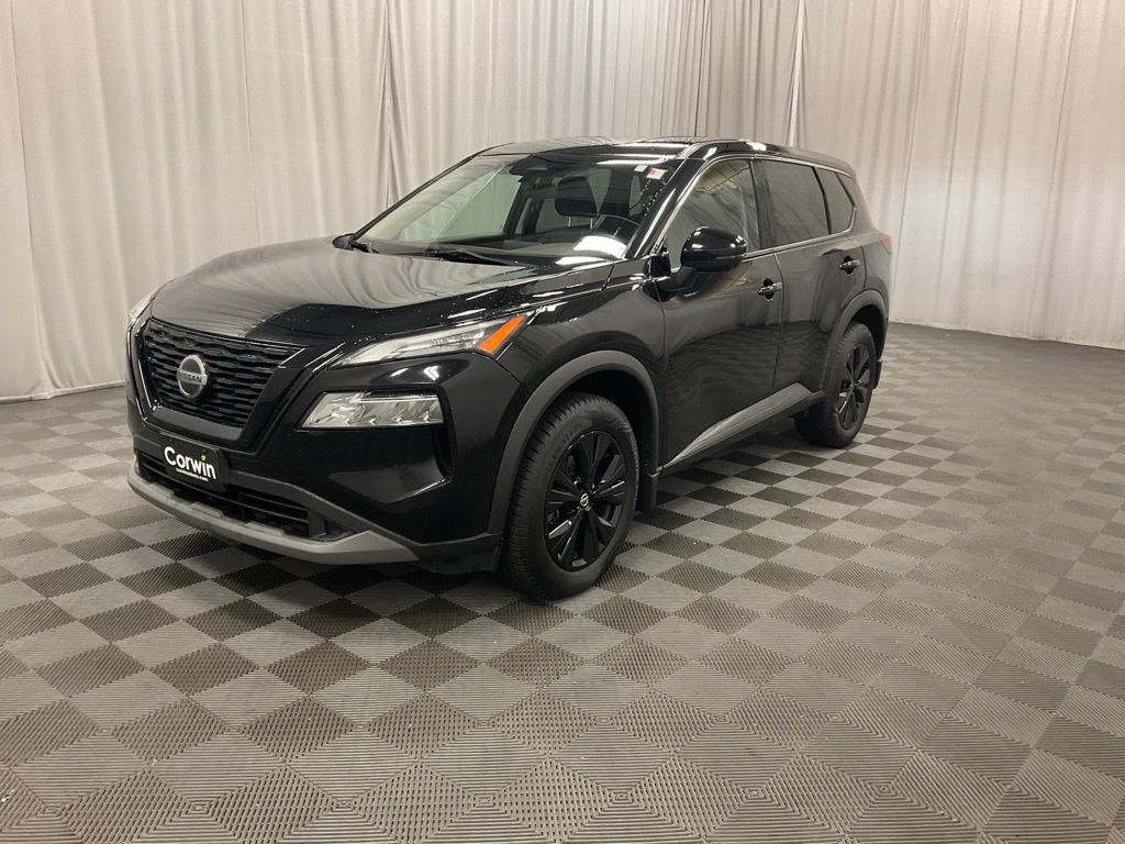Used 2021 Nissan Rogue SV with VIN 5N1AT3BB8MC747440 for sale in Moorhead, Minnesota
