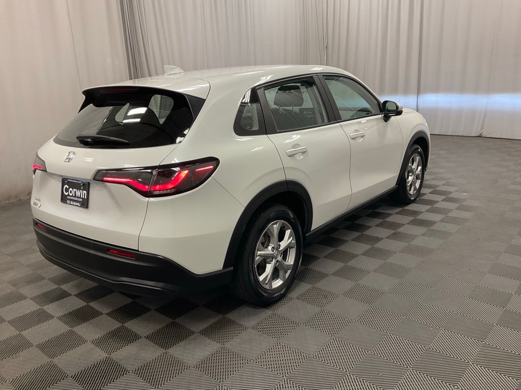 Used 2025 Honda HR-V LX with VIN 3CZRZ2H39SM712668 for sale in Moorhead, Minnesota