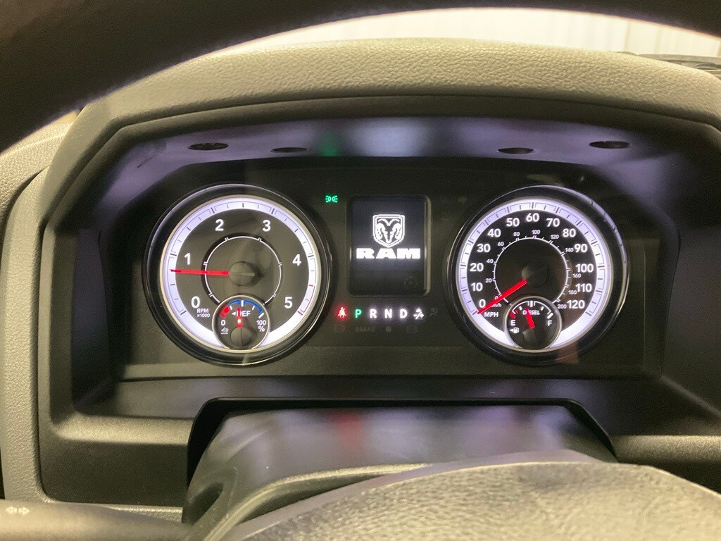 2019 Ram 1500 Classic Tradesman photo 2