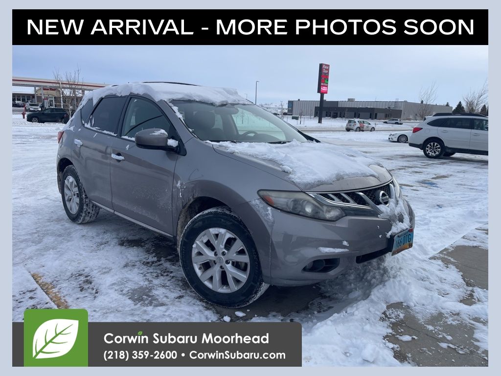 2011 Nissan Murano SL's photo