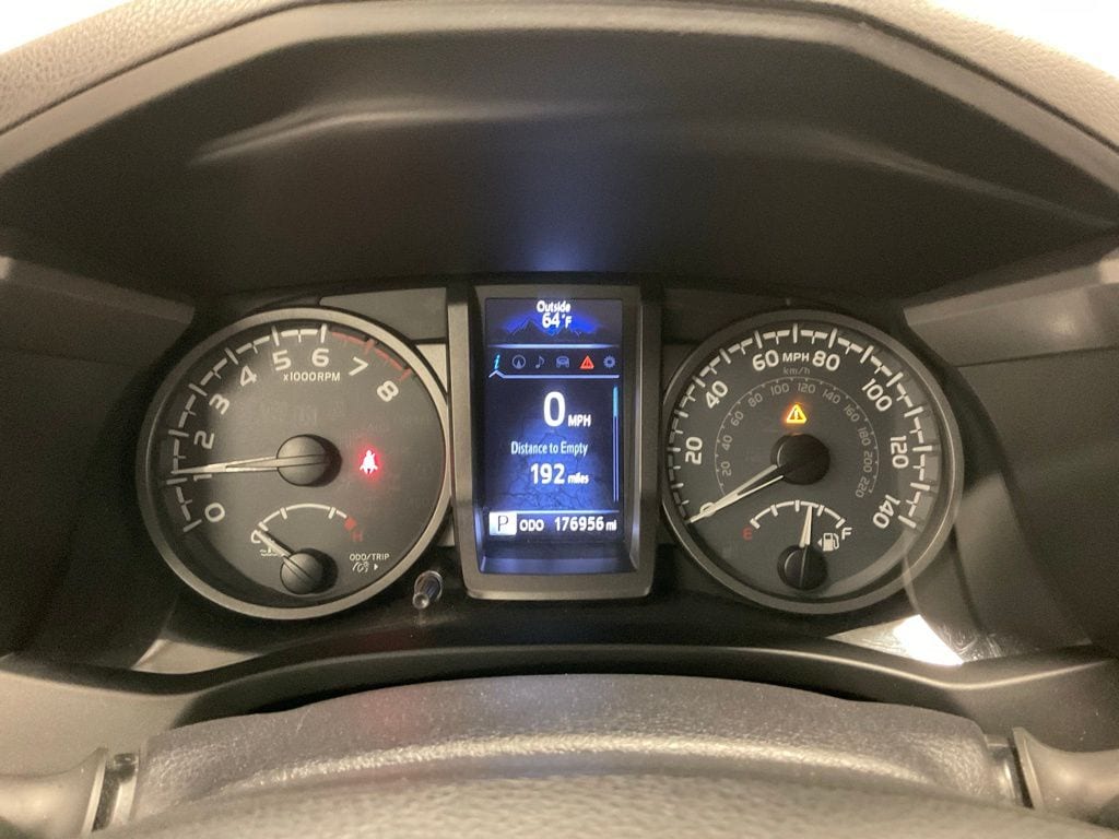 Used 2017 Toyota Tacoma TRD Off Road with VIN 3TMCZ5AN7HM058805 for sale in Moorhead, Minnesota