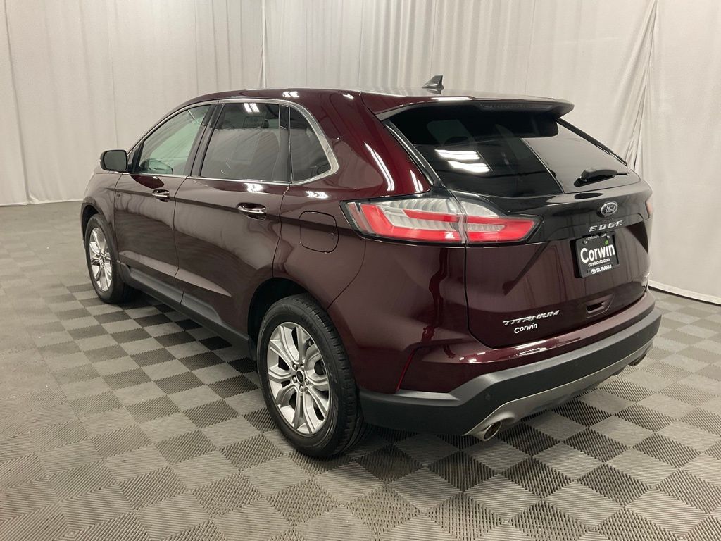 2023 Ford Edge Titanium photo 4