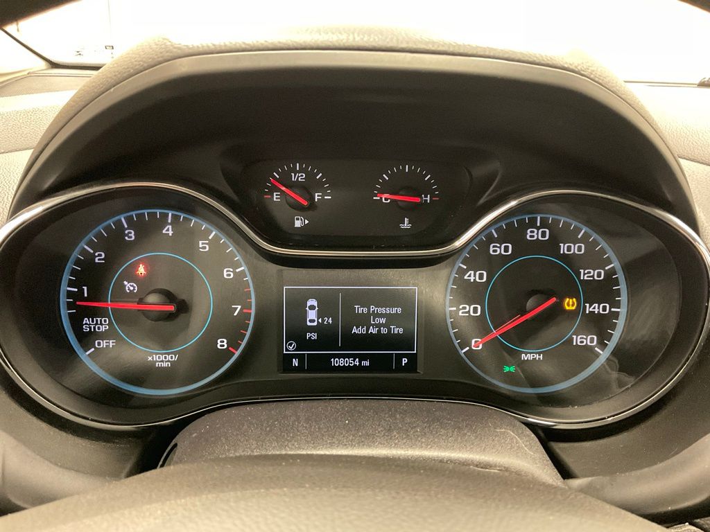 Used 2017 Chevrolet Cruze LT with VIN 1G1BE5SM8H7198281 for sale in Moorhead, Minnesota