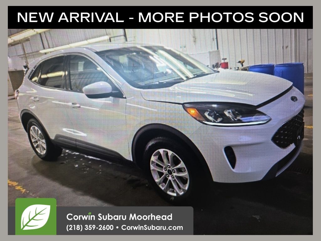 2020 Ford Escape SE's photo