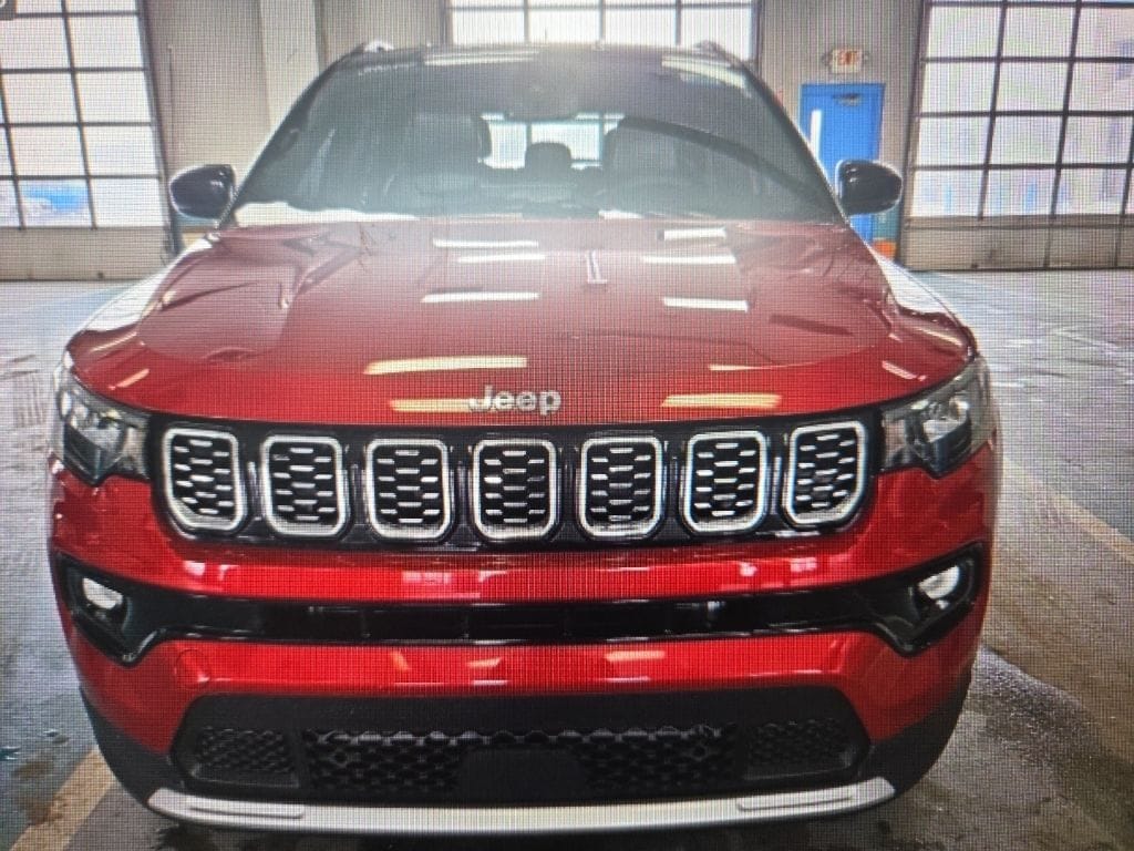 2025 Jeep Compass Limited photo 4