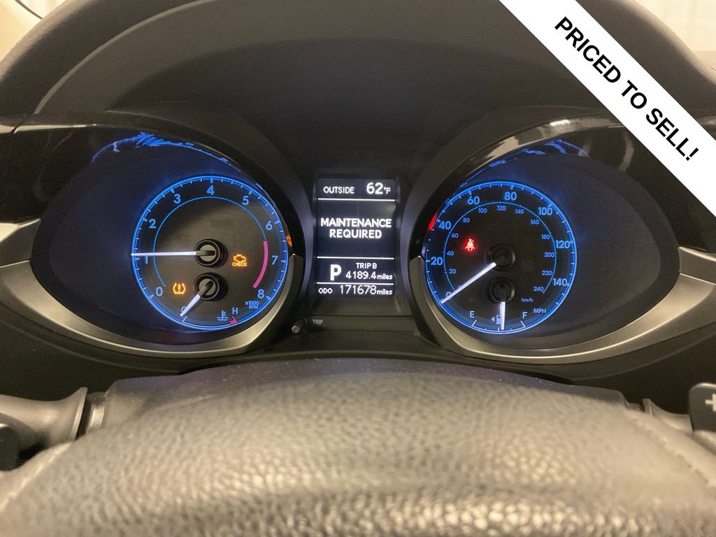 Used 2014 Toyota Corolla S with VIN 5YFBURHE6EP009364 for sale in Moorhead, Minnesota