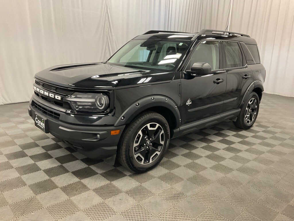 2021 Ford Bronco Sport Outer Banks photo 3