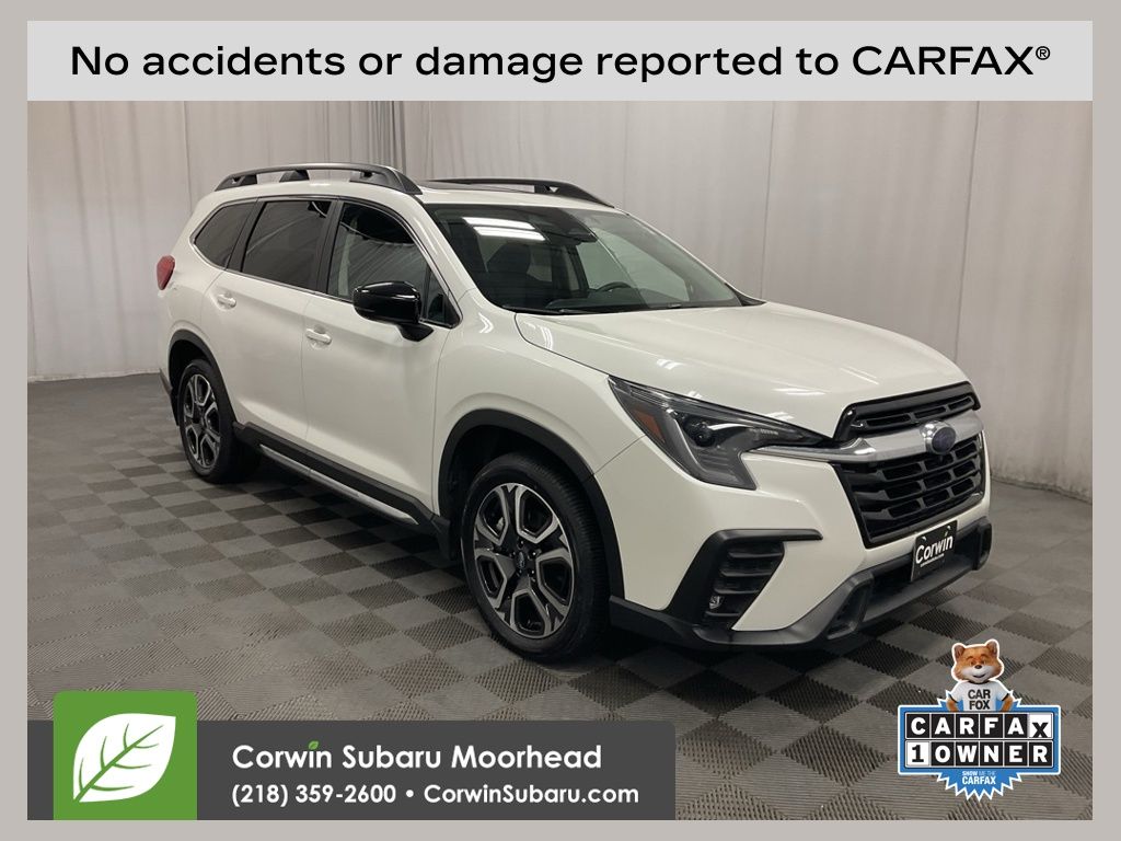 2024 Subaru Ascent Limited's photo