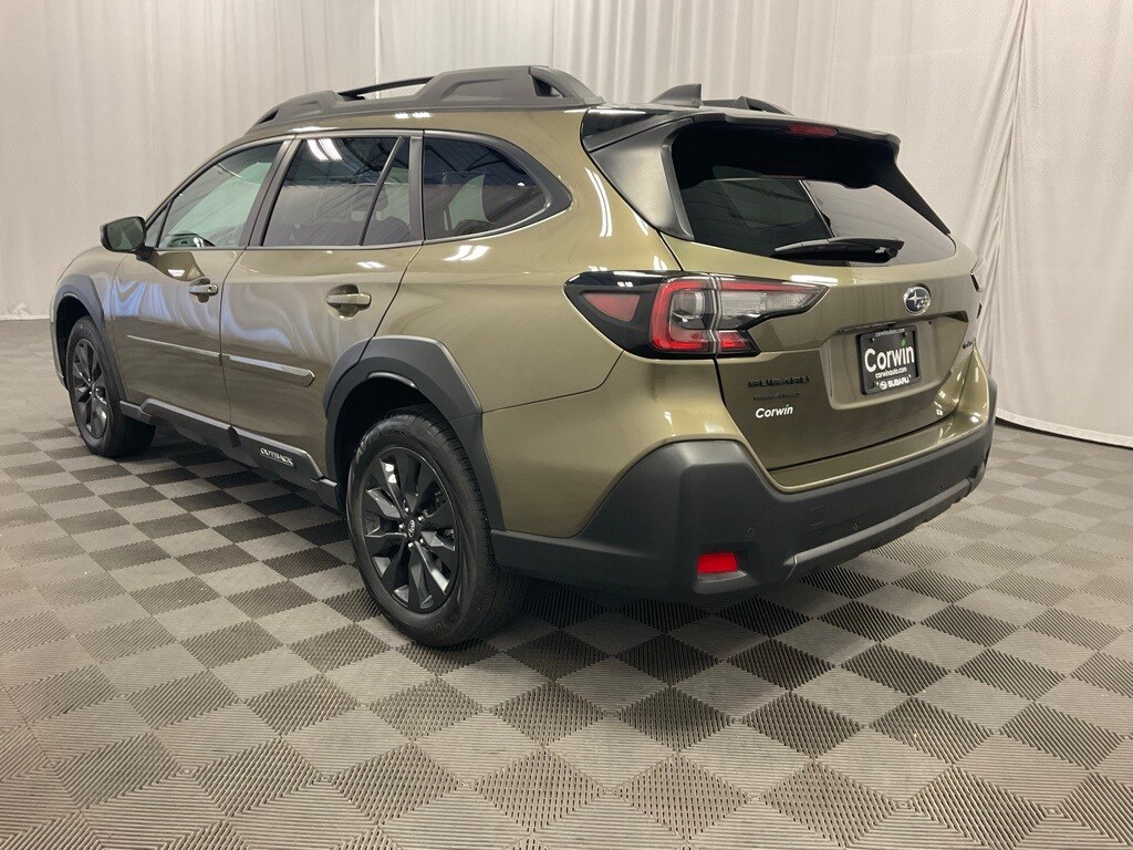 2023 Subaru Outback Onyx Edition photo 3