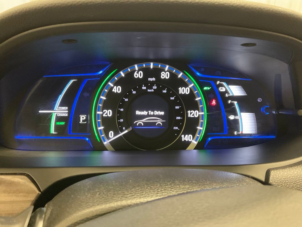 Used 2017 Honda Accord Hybrid with VIN JHMCR6F34HC009283 for sale in Moorhead, Minnesota