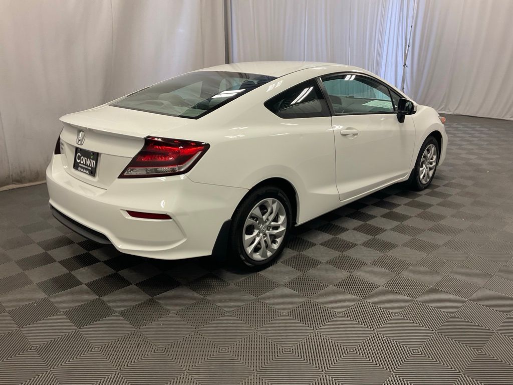 Used 2015 Honda Civic LX with VIN 2HGFG3B58FH516225 for sale in Moorhead, Minnesota