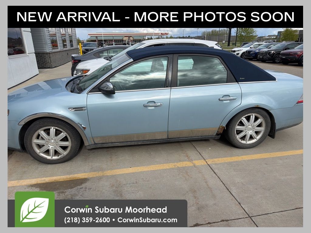 2008 Ford Taurus Limited's photo
