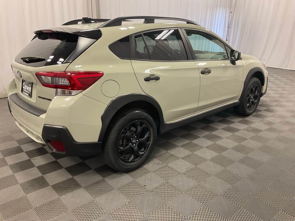 2023 Subaru Crosstrek Premium photo 3