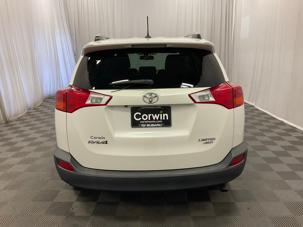 2015 Toyota RAV4 Limited photo 2