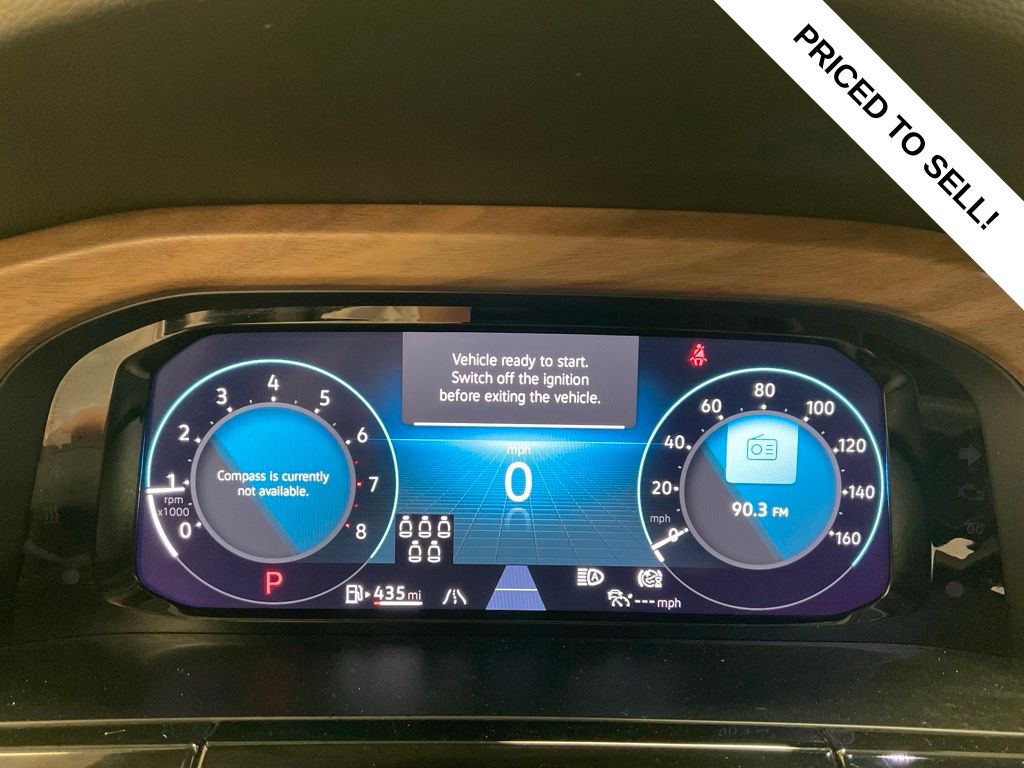 Used 2025 Volkswagen Atlas SE w/Tech with VIN 1V2HR2CA5SC509512 for sale in Moorhead, Minnesota