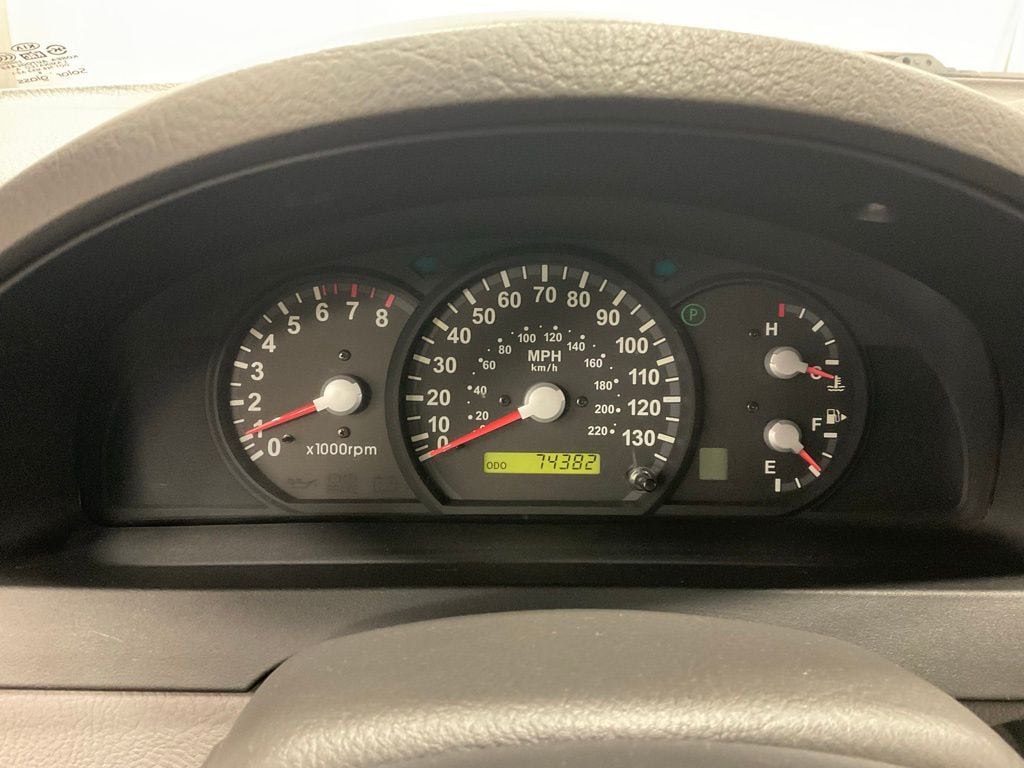 Used 2006 Kia Sorento EX with VIN KNDJC733765585889 for sale in Moorhead, Minnesota