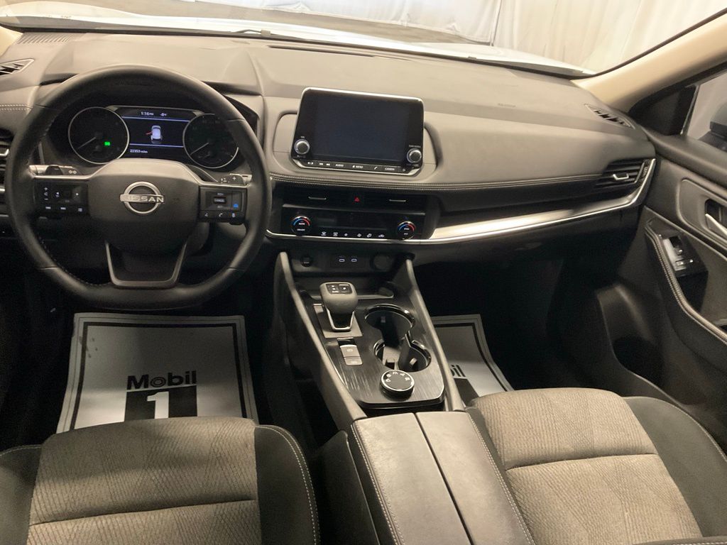 Used 2025 Nissan Rogue SV with VIN 5N1BT3BB3SC831344 for sale in Moorhead, Minnesota