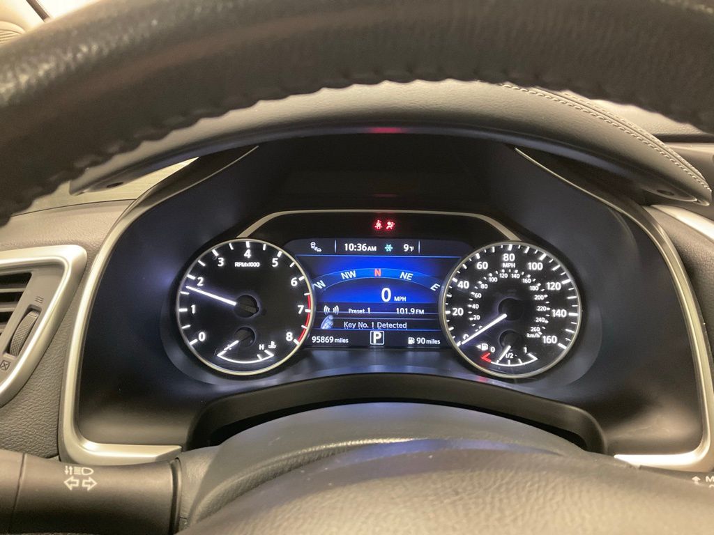 Used 2016 Nissan Murano Platinum with VIN 5N1AZ2MH7GN140285 for sale in Moorhead, Minnesota