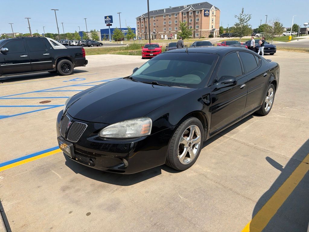 Used 2005 Pontiac Grand Prix GXP with VIN 2G2WC54C251317894 for sale in Moorhead, Minnesota