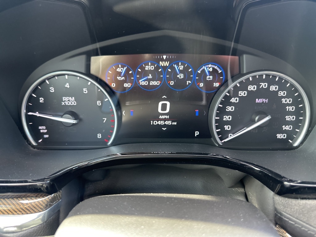 Used 2017 Cadillac XT5 Platinum with VIN 1GYKNFRS4HZ100671 for sale in Moorhead, Minnesota