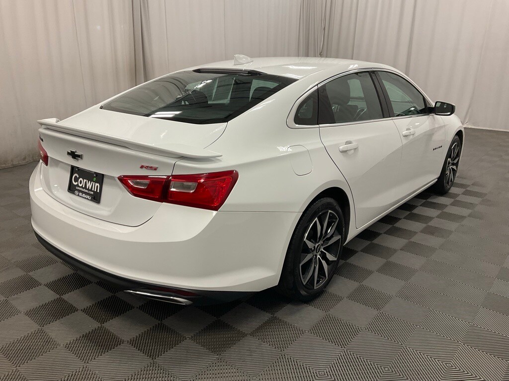 2023 Chevrolet Malibu RS photo 3