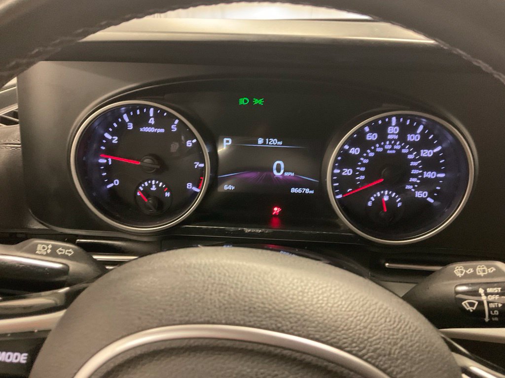 Used 2023 Kia Carnival LX Seat Pkg with VIN KNDNB4H3XP6234756 for sale in Moorhead, Minnesota