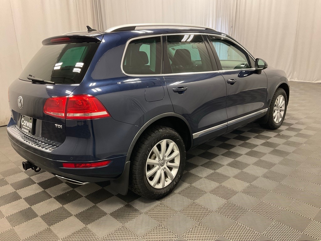 Used 2012 Volkswagen Touareg Sport with VIN WVGFK9BP0CD003220 for sale in Moorhead, Minnesota