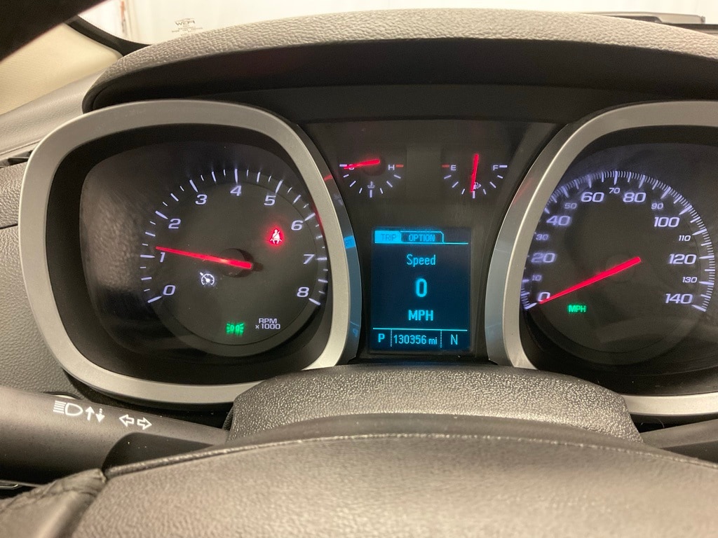 Used 2015 Chevrolet Equinox 1LT with VIN 2GNFLFEK2F6360523 for sale in Moorhead, Minnesota