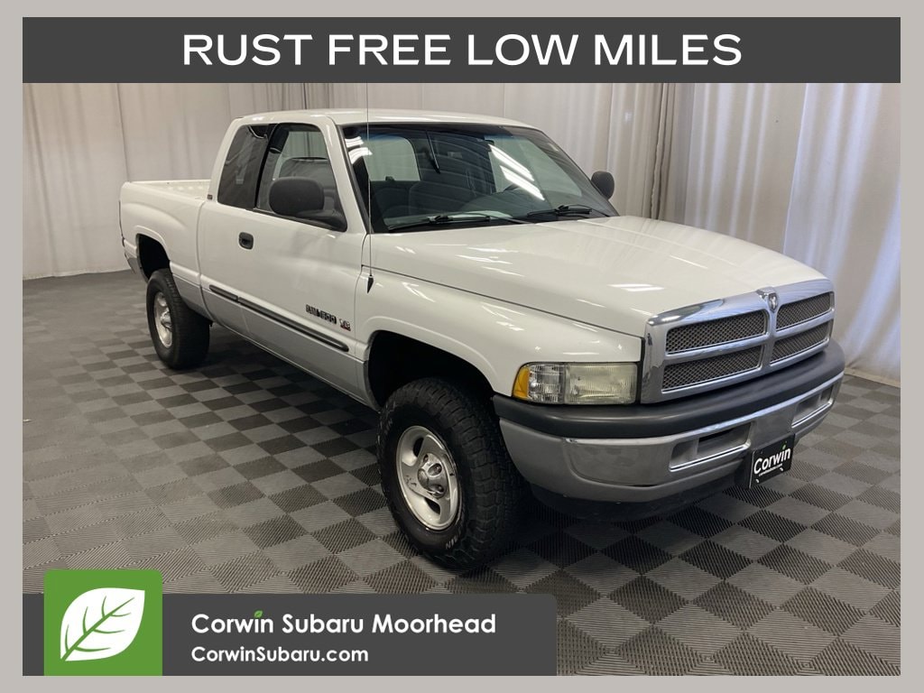 Used 2001 Dodge Ram Pickup SLT with VIN 3B7HF13ZX1M564710 for sale in Moorhead, MN