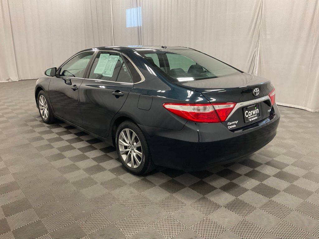 Used 2016 Toyota Camry XLE with VIN 4T1BF1FK6GU527030 for sale in Moorhead, Minnesota