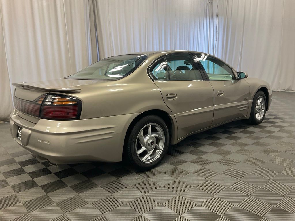 Used 2001 Pontiac Bonneville SLE with VIN 1G2HY54K014197173 for sale in Moorhead, Minnesota