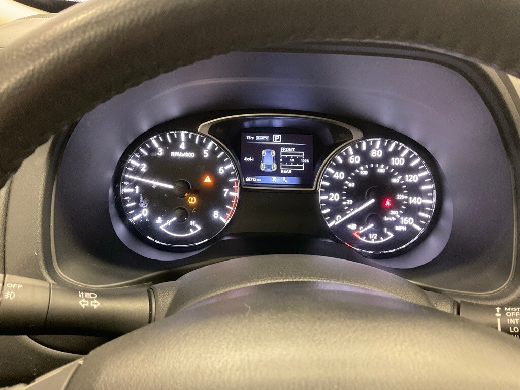 Used 2020 Nissan Pathfinder SV with VIN 5N1DR2BM3LC608483 for sale in Moorhead, Minnesota